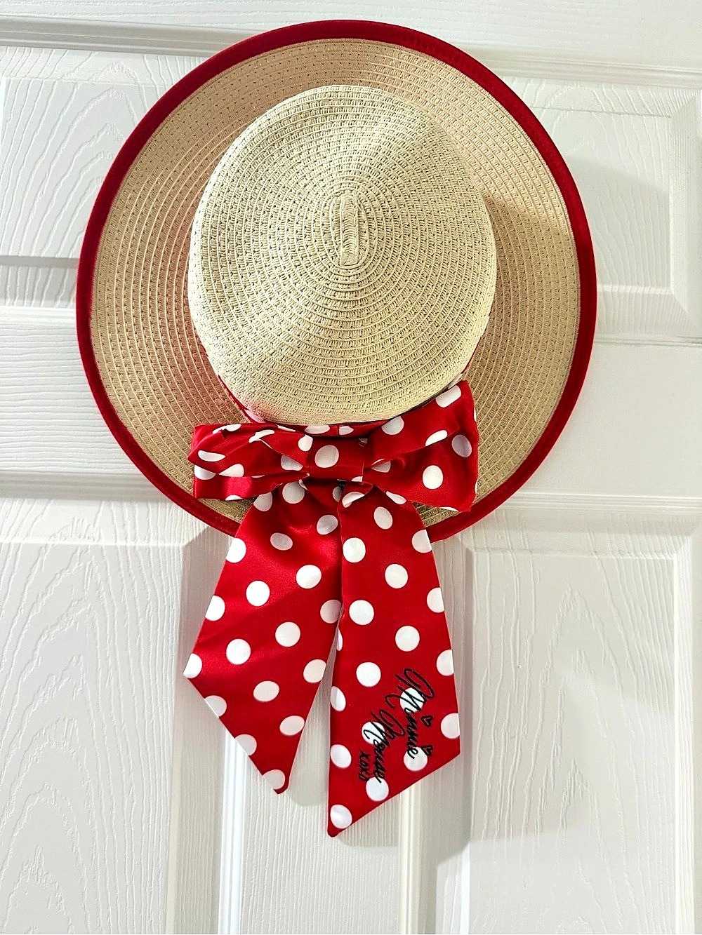 Disney Parks Minnie Mouse Straw Sun Hat with Red Polka Dot Bow Minnie Mouse